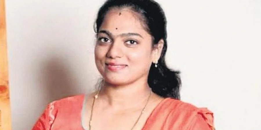 Natural dye for handloom silk: Tiruppur teacher to apply for patent