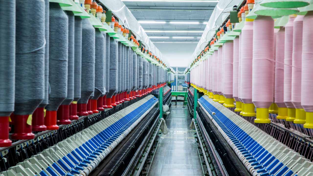 Indian textile exporters turn to EU, offer discounts to offset US tariffs